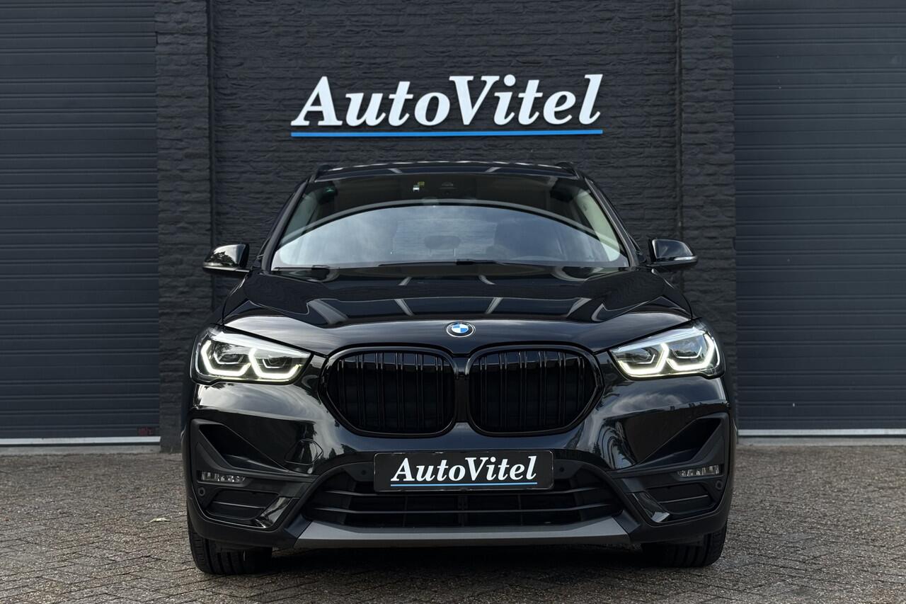 BMW X1 xDrive25e | PDC V+A | Apple Carplay | Elektrische Klep | LED | Cruise | DAB | 15x op voorraad !