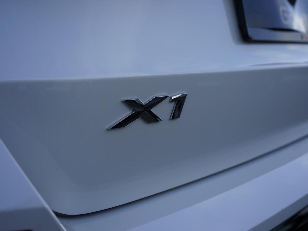 BMW X1 xDrive25e Dealeronderh. / 1ste eig. / M-Sport / Driving Assistent Plus / Active Guard / Stoelverwarming / Adaptief Onderstel