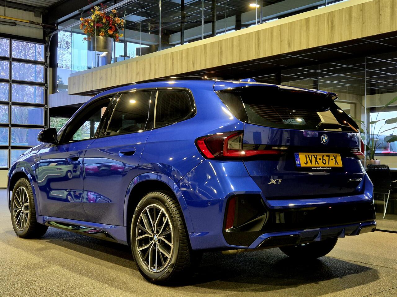 BMW X1 xDrive25e High Executive M-Sport | Panorama | HUD | 360 Camera | Stoelverwarming | Carplay/Android