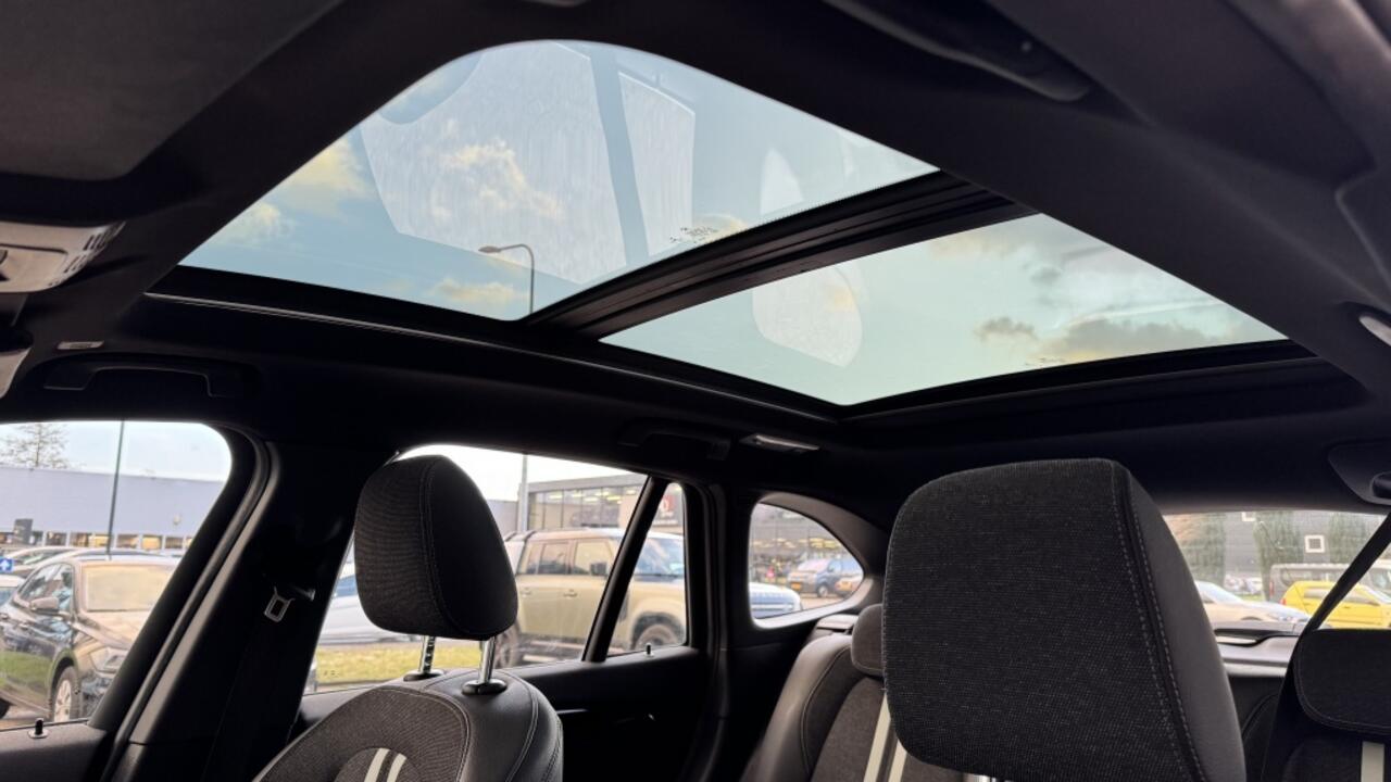 BMW X1 xDrive25e High Exec. | M-Sport | Pano | Navi | Camera