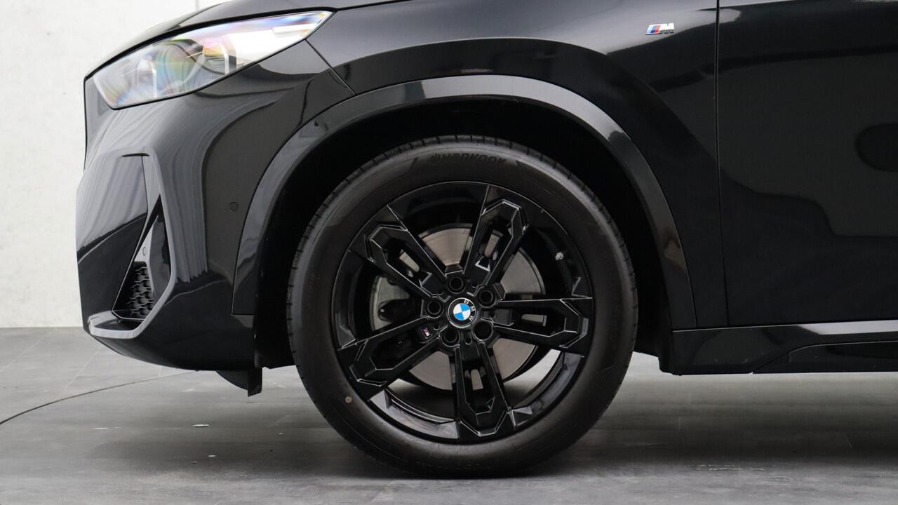 BMW X1 xDrive23i M-Sport | Harman/Kardon | Panoramadak | Head-up | Trekhaak | Memory
