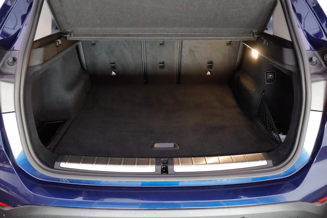 BMW X1 18iA X-LINE Executive Edition PANO | MEMORY | CAMERA | 1/2LEDER