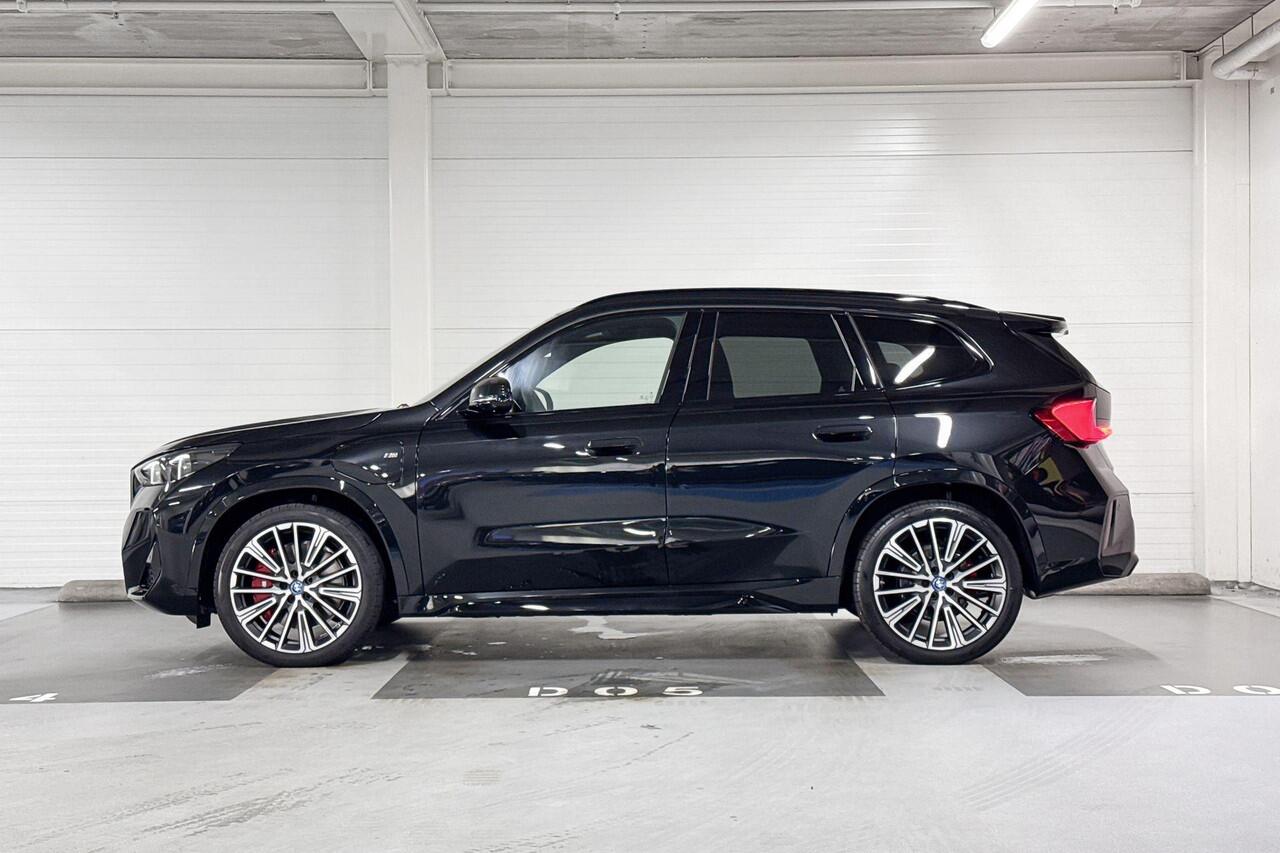 BMW X1 xDrive25e | M-Sport Pro | Travel Pack | Innovation Pack | Comfort Pack | Driving Assistant Professional | Harman/Kardon | Panoramadak | Comfort Access | Trekhaak