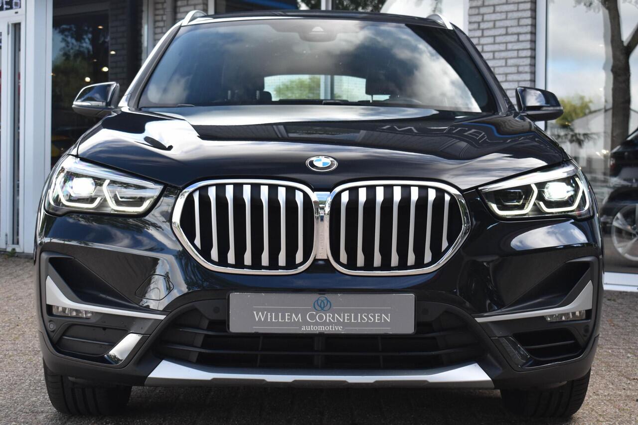 BMW X1 sDrive20i High Executive Edition Trekhaak Leder Ca