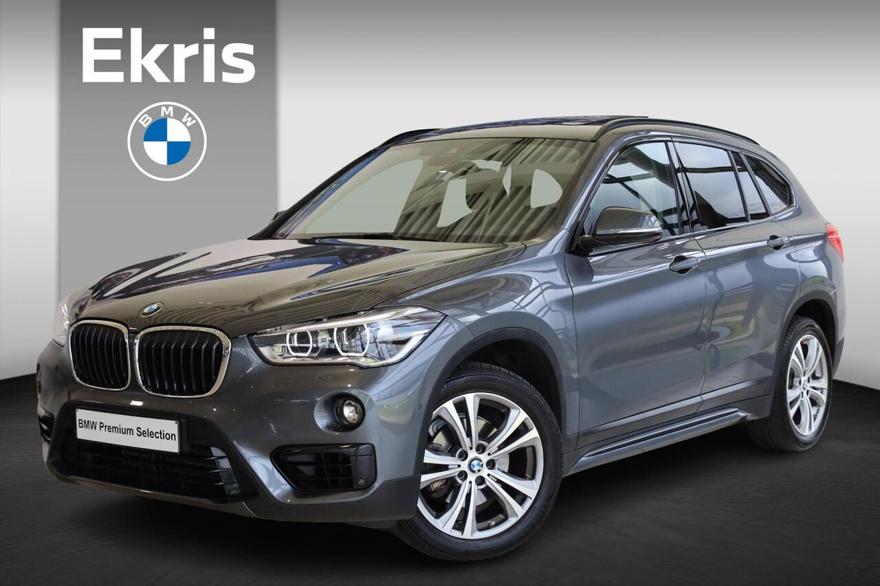 BMW X1 sDrive18i High Executive | Elektrisch Glazen Panorama-dak | Voorstoelen Verwarmd | Elektrisch Bedienbare Achterklep