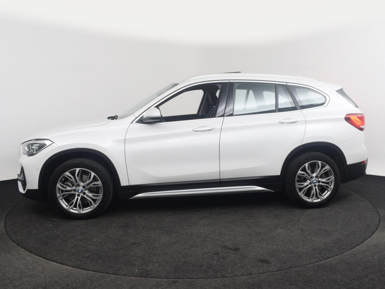 BMW X1 sDrive20i High Executive | 1e Eigenaar o Dealeronderhouden