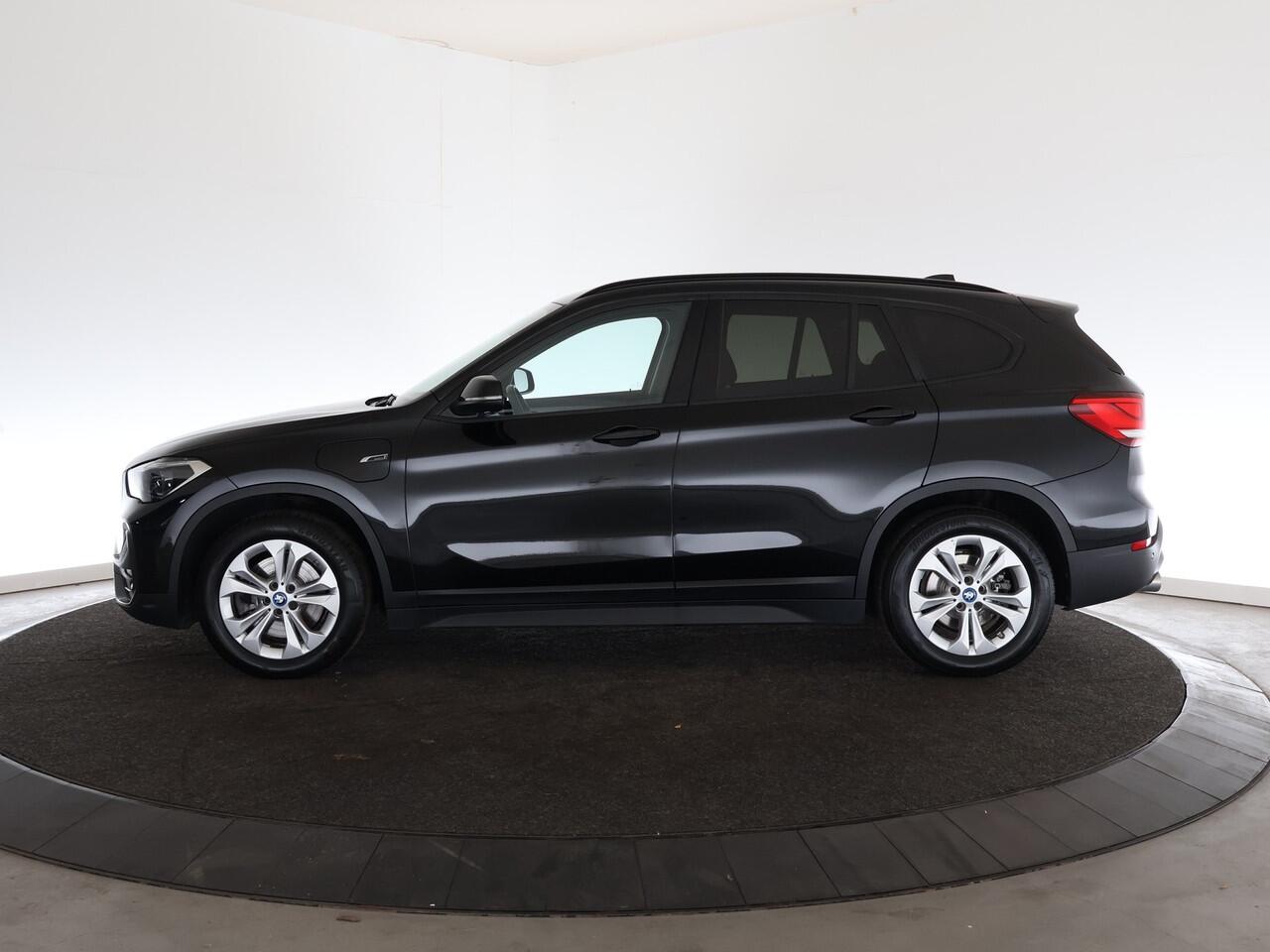 BMW X1 xDrive25e | Cruise | Camera | Navi |* 27 t/m 31 dec eindejaarsshow!!