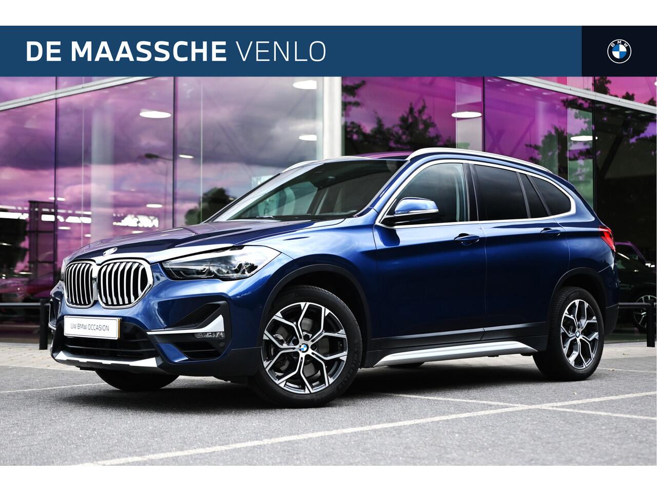 BMW X1 sDrive20i High Executive xLine Automaat / LED / Head-Up / Park Assistant / Stoelverwarming / Cruise Control / Navigatie Plus