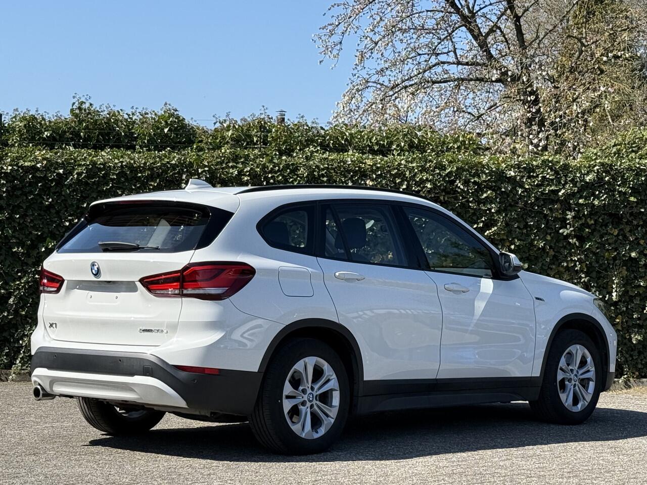 BMW X1 xDrive25e | Park ass. | Trekhaak | Camera