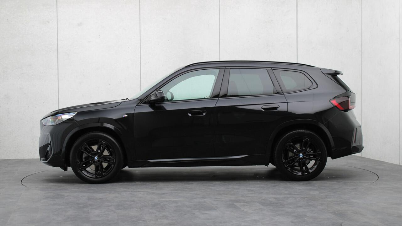 BMW X1 xDrive23i M-Sport | Harman/Kardon | Panoramadak | Head-up | Trekhaak | Memory