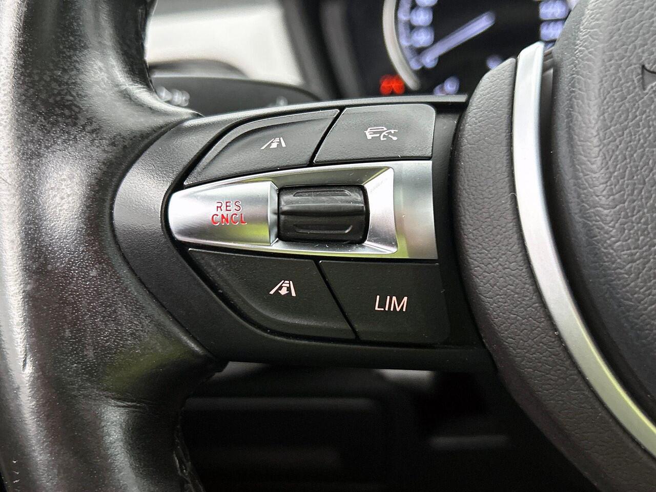 BMW X1 xDrive25e Exe.Ed. 221PK PLUG-In M Sport PANORAMADAK | AD-CRUISE | CAMERA