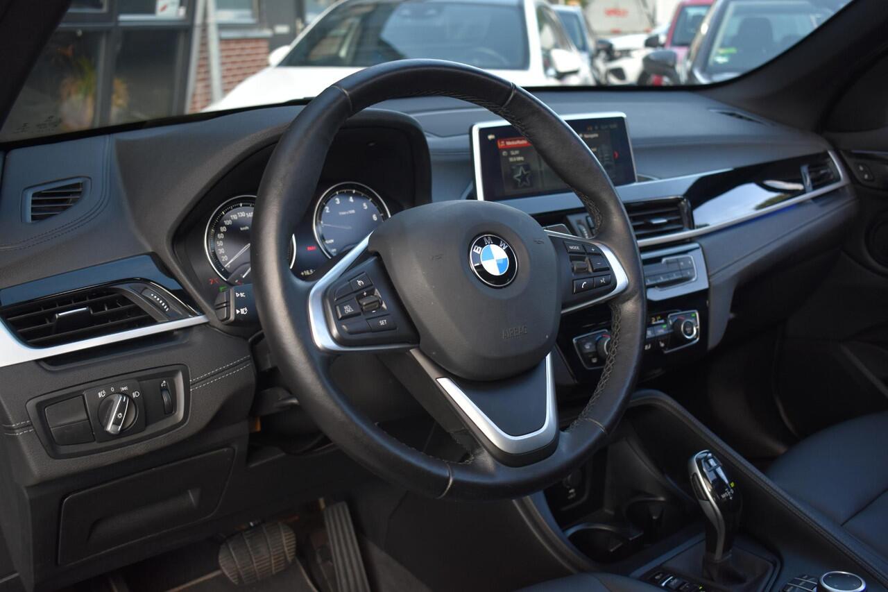 BMW X1 xDrive28i High Executive Pano ACC Camera