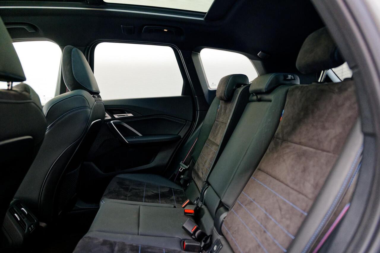 BMW X1 sDrive20i M-Sport, Panoramadak, 19" LM velgen, enz