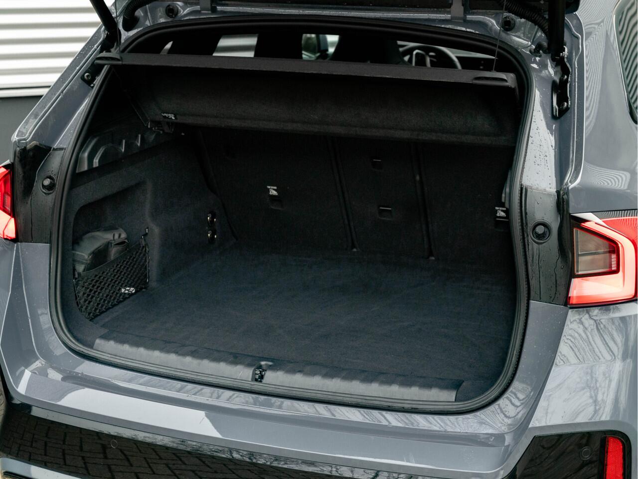 BMW X1 xDrive30e M-Sport Pro - Pano - Trekhaak - Driving Ass Prof - Harman Kardon