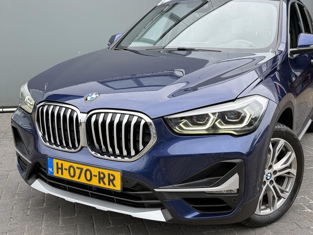 BMW X1 BWJ 2020 sDrive20i 192 PK VDL Nedcar Edition AUTOMAAT / STOELVER. | FULL LED | LEER | CAMERA | ELEKTR. ACHTERKLEP | NAVI | CLIMA | CRUISE | LMV | PDC