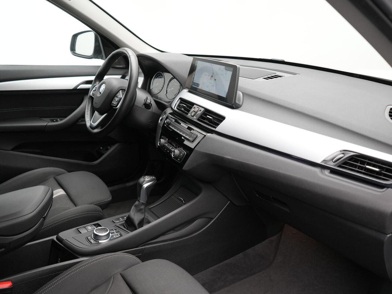 BMW X1 xDrive25e eDrive Edition Plug In Hybrid 220pk Dealer O.H PHEV | Adaptive Cruise | Head Up | Harman Kardon Sound | Stoelverwarming | Camera | Navigatie | DAB |