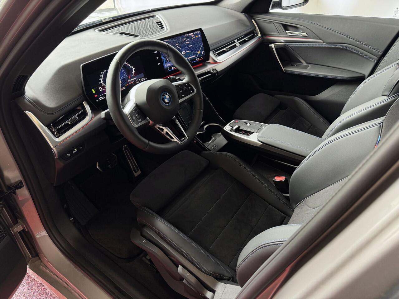 BMW X1 XDRIVE 25E M-SPORT LED ELEK.KLEP NAVI STOELVERW M-SHADOW LINE CARPLAY/ANDROID ZWARTE.HEMEL PHEV PLUG IN HYBRID AWD 4X4 4WD