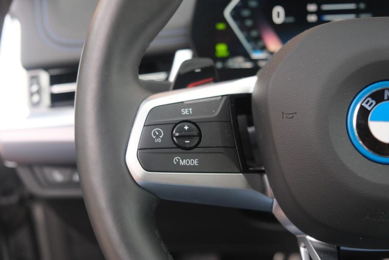 BMW X1 xDrive25e 245pk Aut. M Sport | Navi | Climate | Keyless | Camera | Alcatara | Elektrische Achterklep | Stoelverwarming | PDC