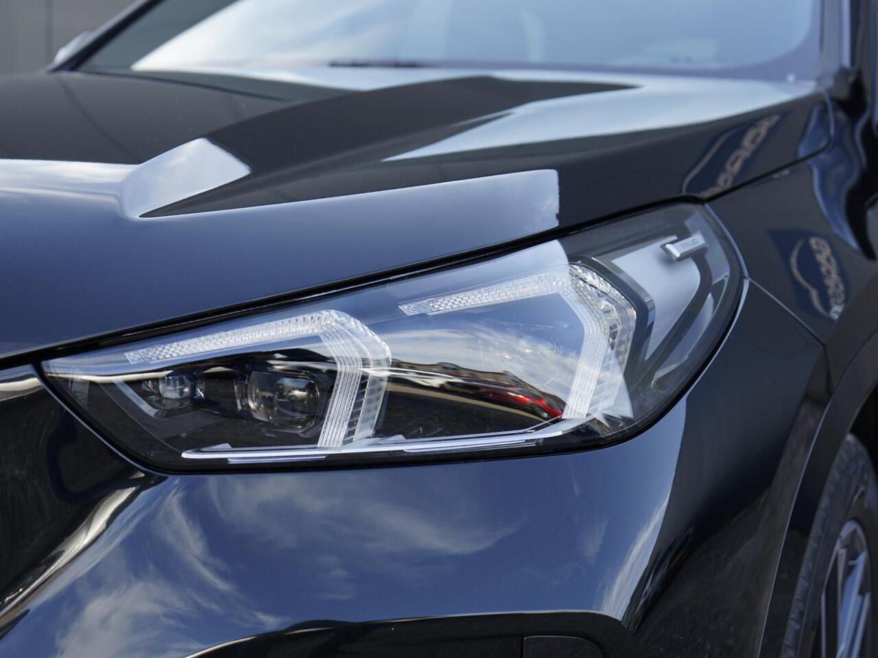 BMW X1 xDrive25e 1e eig. / Dealeronderh. / M-Sport / Driving Assistant Plus / Adaptief Onderstel / Camera / Active Guard / Keyless Entry