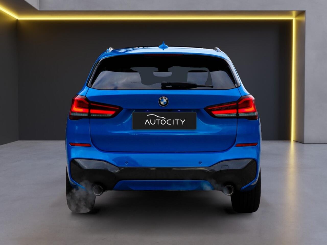 BMW X1 sDrive 20i M Sport Pano l Memory l Trekhaak l VOL OPTIES