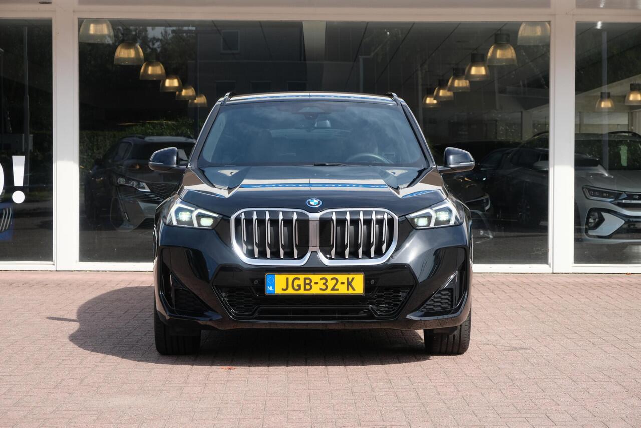 BMW X1 xDrive25e 245pk Aut. M Sport | Navi | Climate | Keyless | Camera | Alcatara | Elektrische Achterklep | Stoelverwarming | PDC