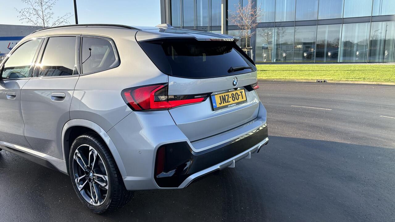 BMW X1 sDrive20i M-Sport schuifdak 19"