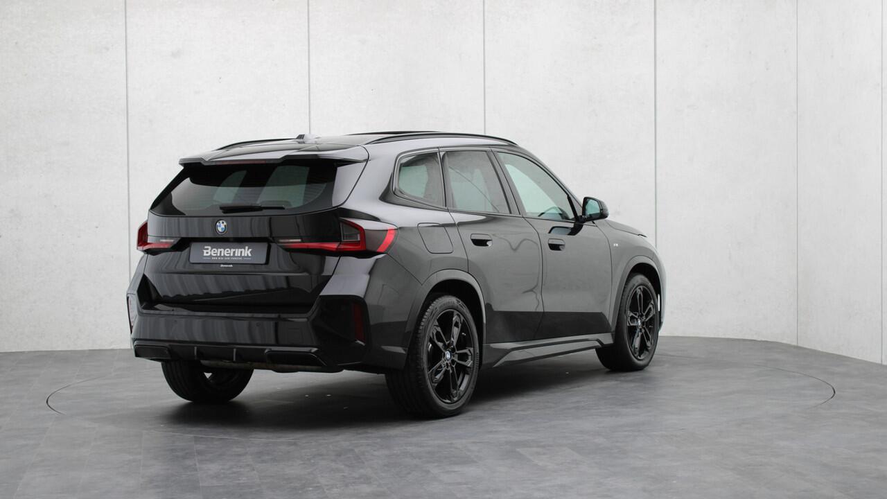 BMW X1 xDrive23i M-Sport | Harman/Kardon | Panoramadak | Head-up | Trekhaak | Memory