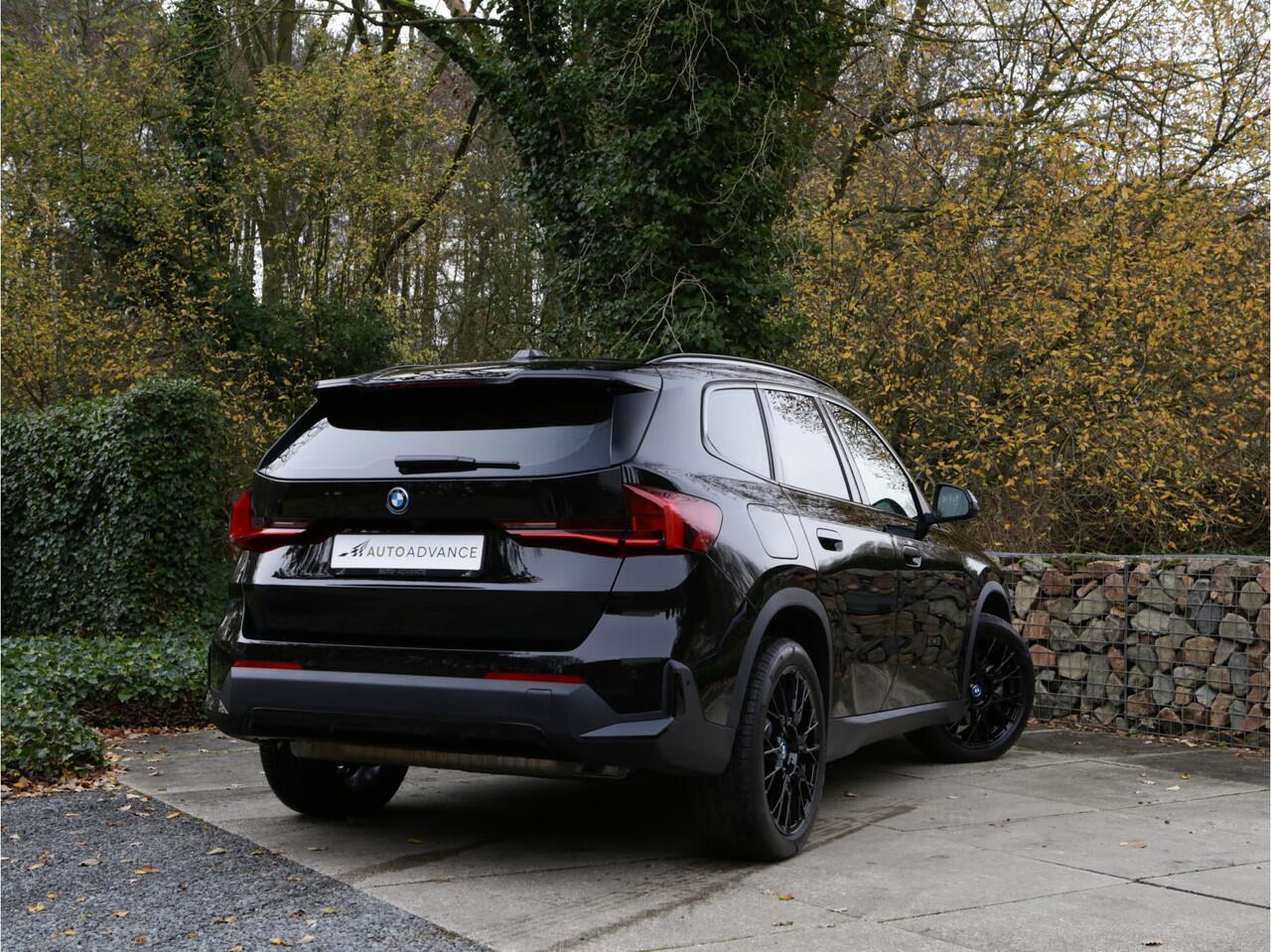 BMW X1 xDrive25e Black Design Pack