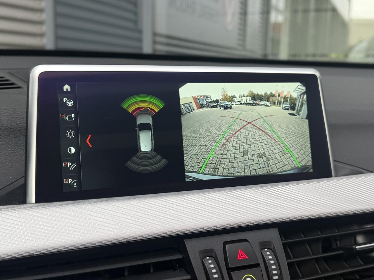 BMW X1 sDrive20i Executive M-SPORT M-SPORT,PANO,NAV/CAM,