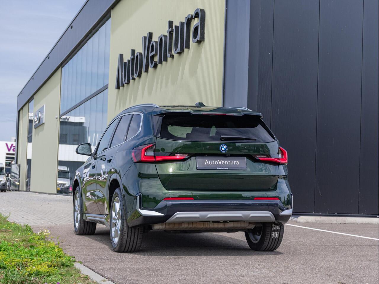 BMW X1 xDrive25e High Executive Trekhaak l Adapt. LED l Head-Up l Stoelverwarming l Head-Up l Elek. Stoelen l Verwarmd stuurwiel l 360 Camera