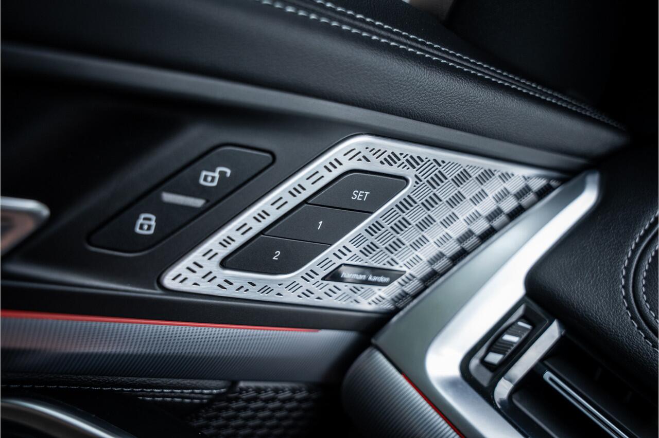 BMW X1 xDrive30e ** Panodak ** Innovation ** Driving Assistant NP 74K ** 1.800kg trekgewicht! Tot 98km elektrisch bereik