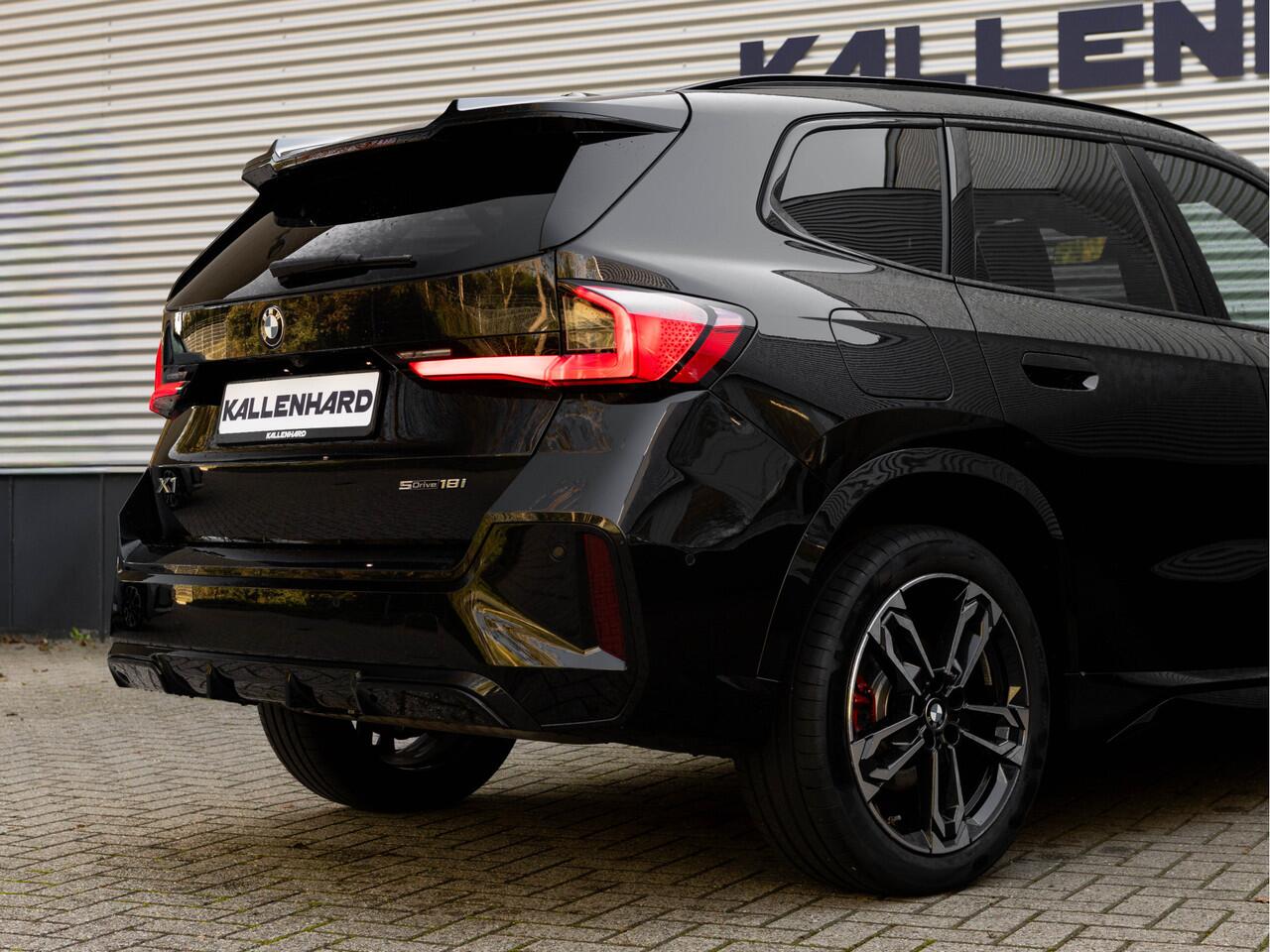BMW X1 sDrive18i M-Sport Pro - Pano - Trekhaak - Driving Ass Plus - Harman Kardon