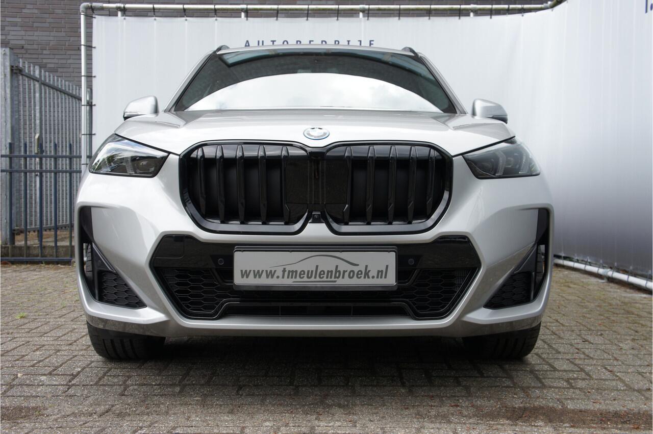 BMW X1 xDrive30e M Sportpakket Pro, Panoramadak,