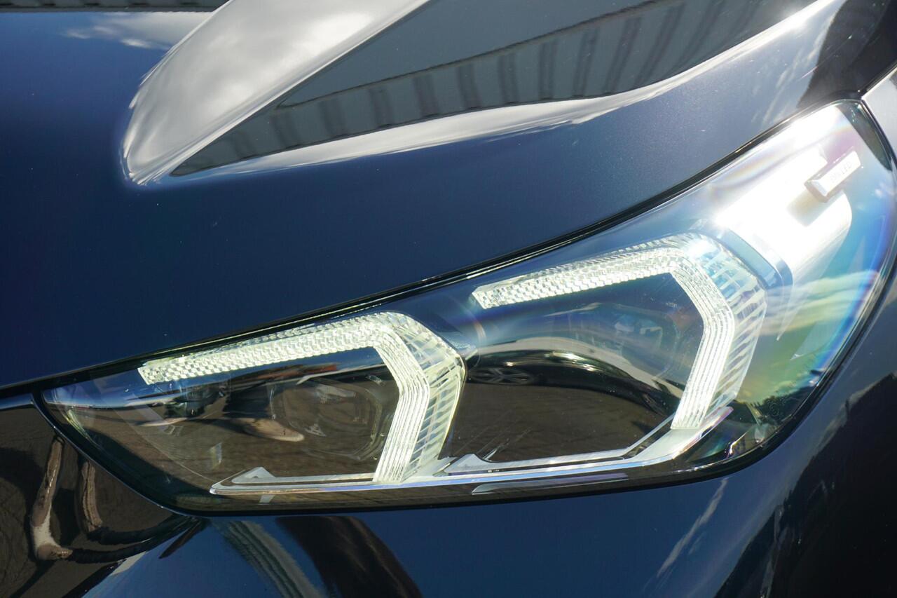 BMW X1 xDrive23i xLine | Trekhaak / 20 Inch / Elektrische Stoelverstelling met Memory / Comfort Access