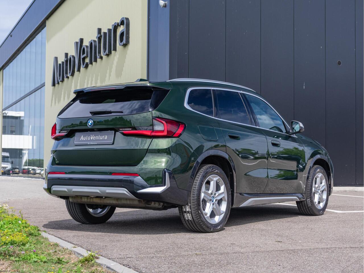 BMW X1 xDrive25e High Executive Trekhaak l Adapt. LED l Head-Up l Stoelverwarming l Head-Up l Elek. Stoelen l Verwarmd stuurwiel l 360 Camera