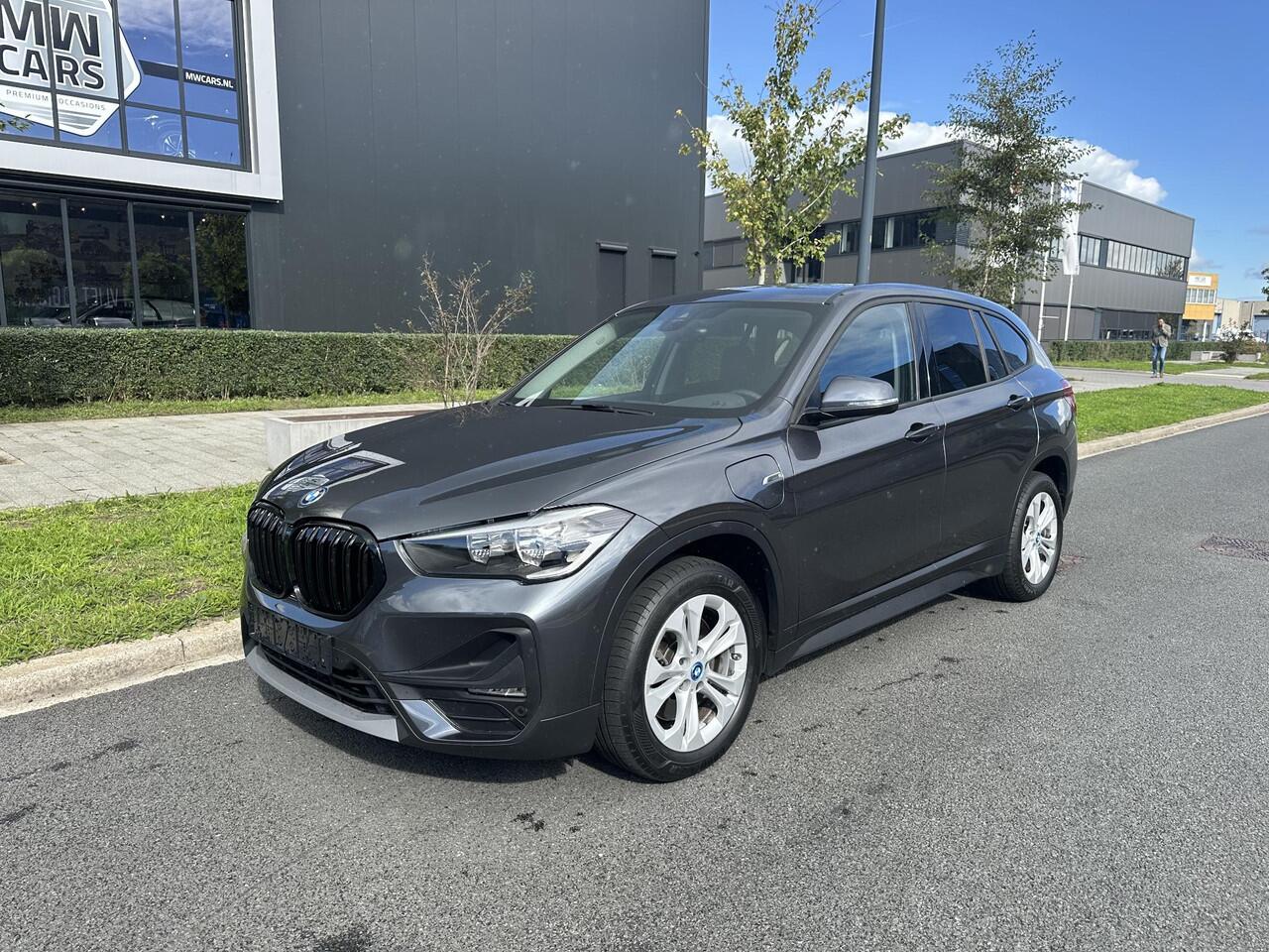 BMW X1 xDrive25e Executive Camera, Navi, PDC, Lane assist