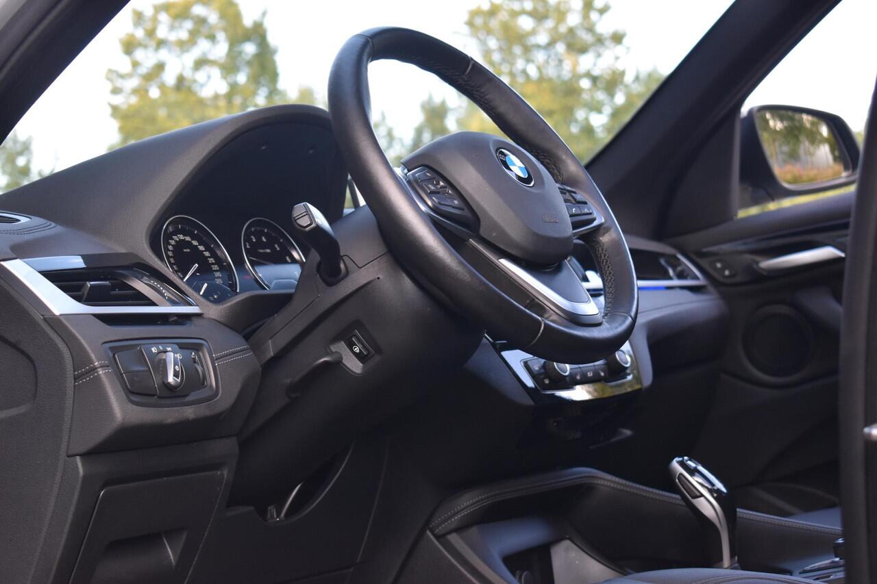 BMW X1 xDrive28i High Executive Pano ACC Camera