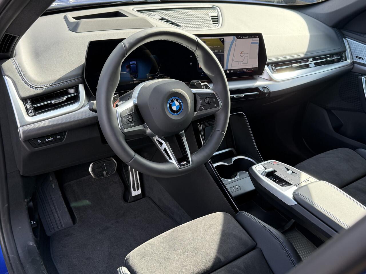 BMW X1 xDrive25e | M-Sport Pro | 20'' | Stuur + Stoelverw. | Harman/Kardon | BSI 3jr - 40.000 km