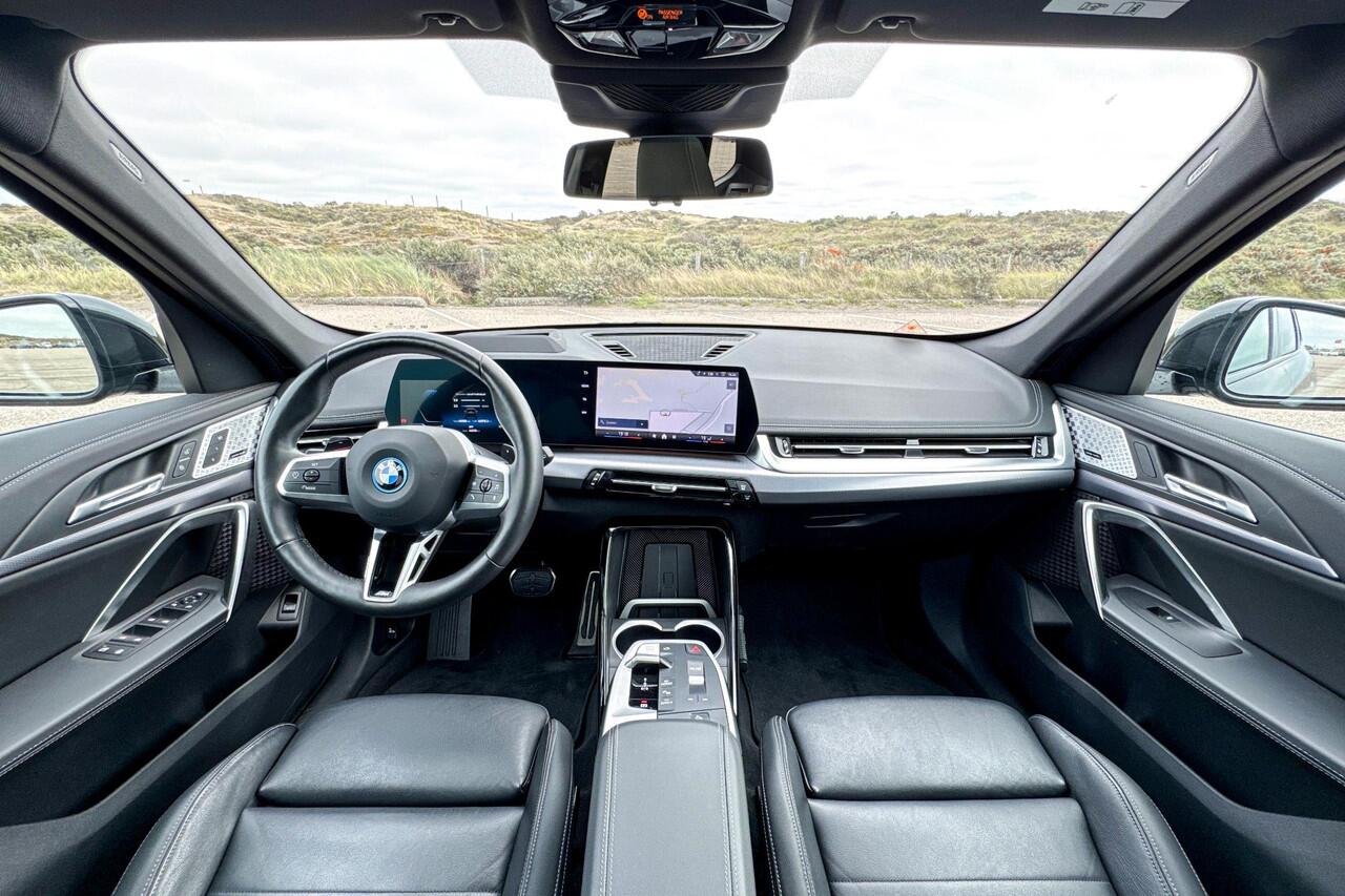 BMW X1 xDrive30e | M Sport | Glazen Panoramadak | Harman Kardon | Head-up Display |