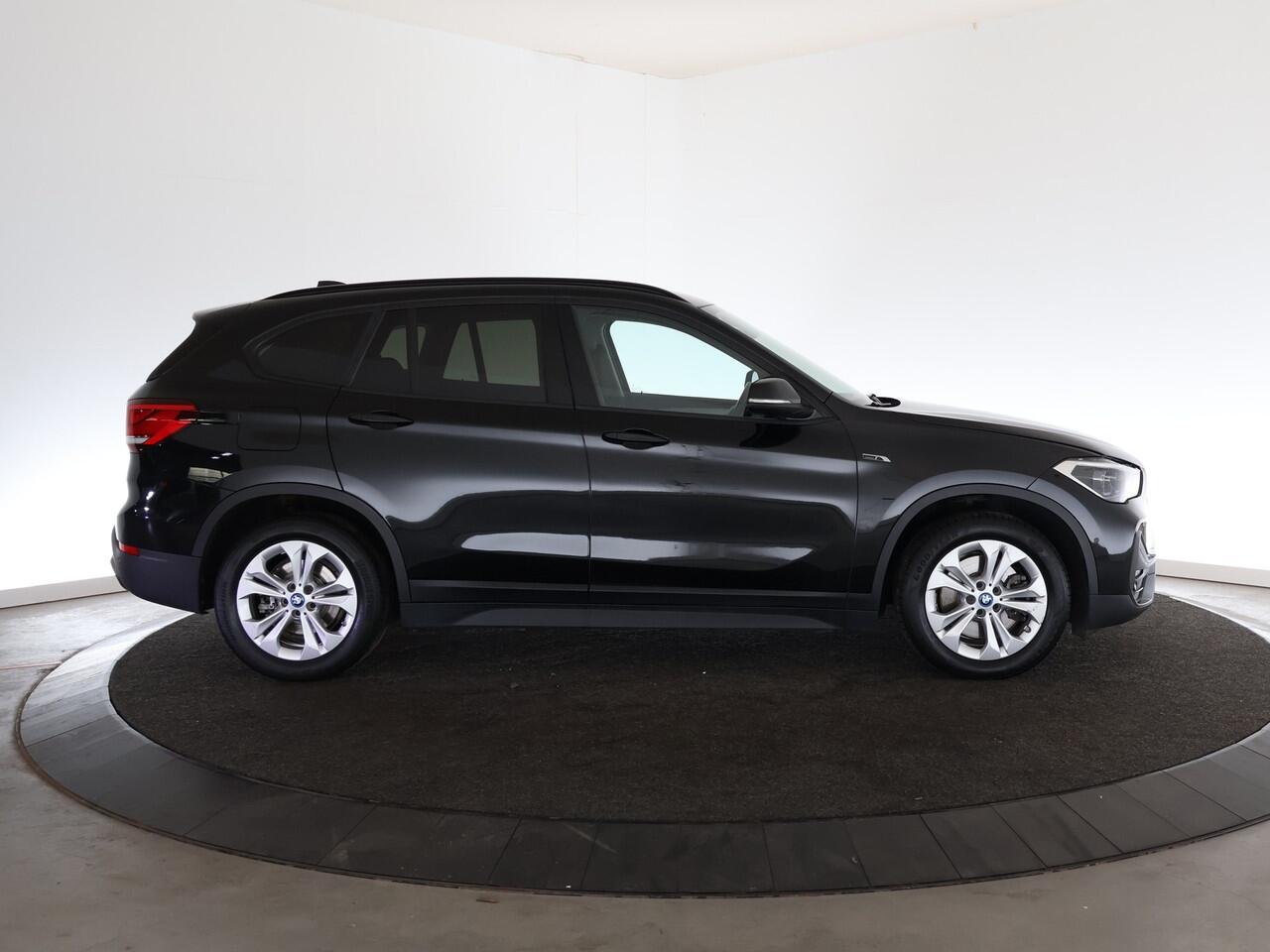 BMW X1 xDrive25e | Cruise | Camera | Navi |* 27 t/m 31 dec eindejaarsshow!!