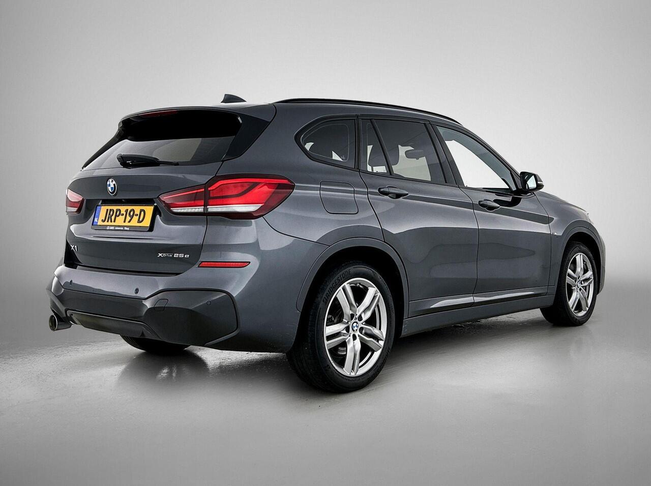 BMW X1 xDrive25e Exe.Ed. 221PK PLUG-In M Sport PANORAMADAK | AD-CRUISE | CAMERA