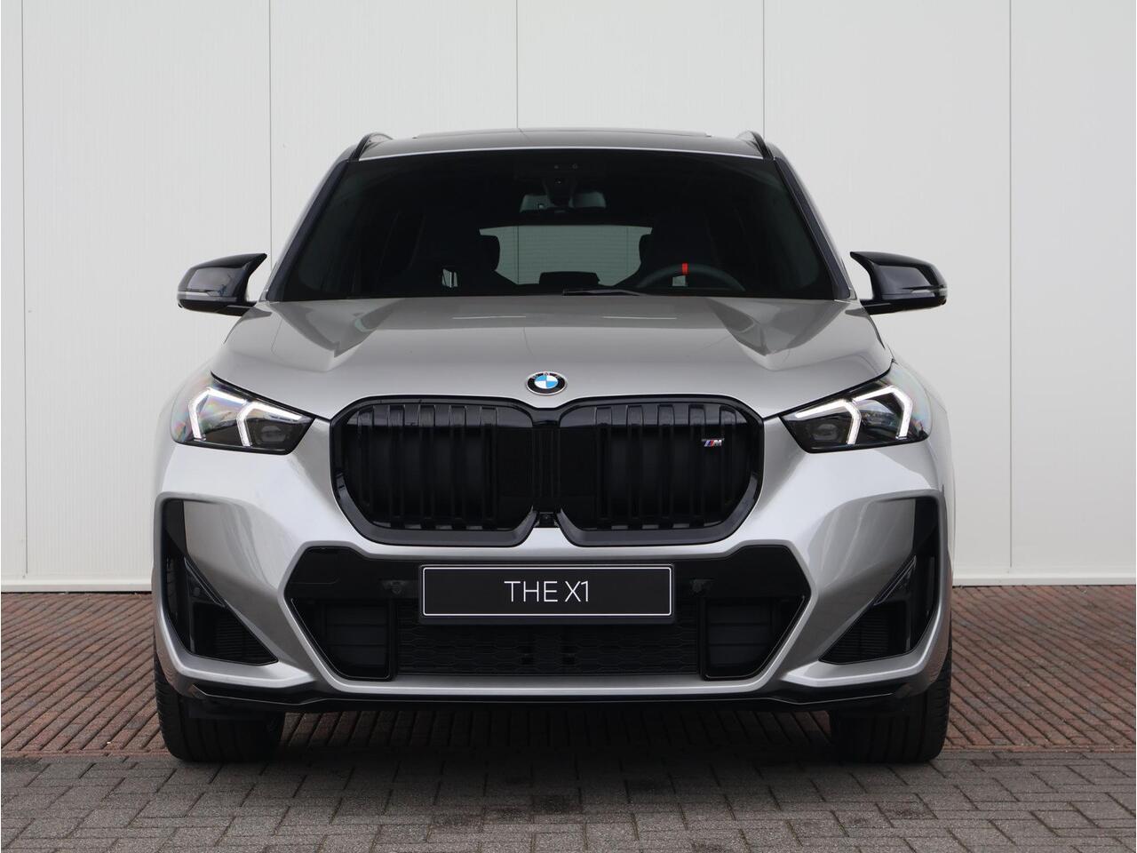 BMW X1 M35i | M Sportpakket Pro | Equipment Pack Pro | Travel Pack