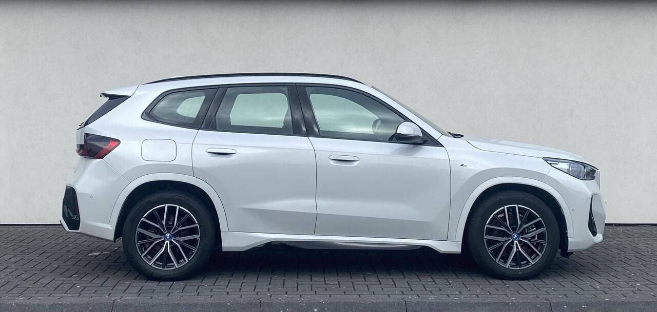 BMW X1 xDrive25e | M-Sport | Achteruitrijcamera | Driving Assistant Plus