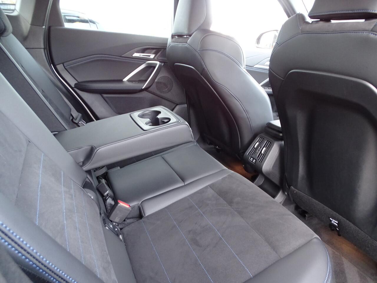 BMW X1 xDrive25e M Sportpakket Premium-Pack Ada.Led Keyless-entry Luxury-Dash 18''LM Velgen