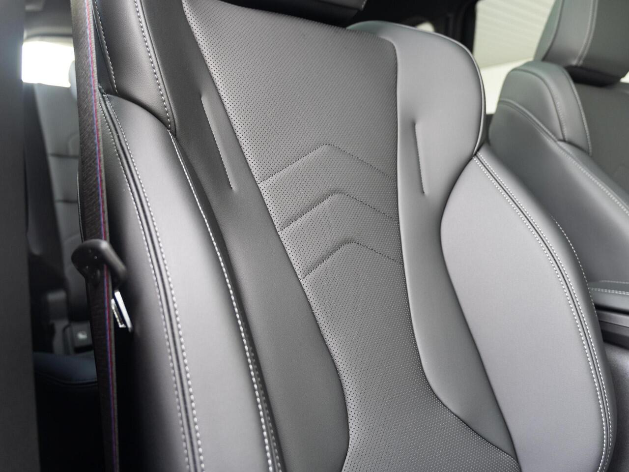 BMW X1 sDrive18i | M Sportpakket Pro | Premium Pack | Travel Pack | Showroom Selection