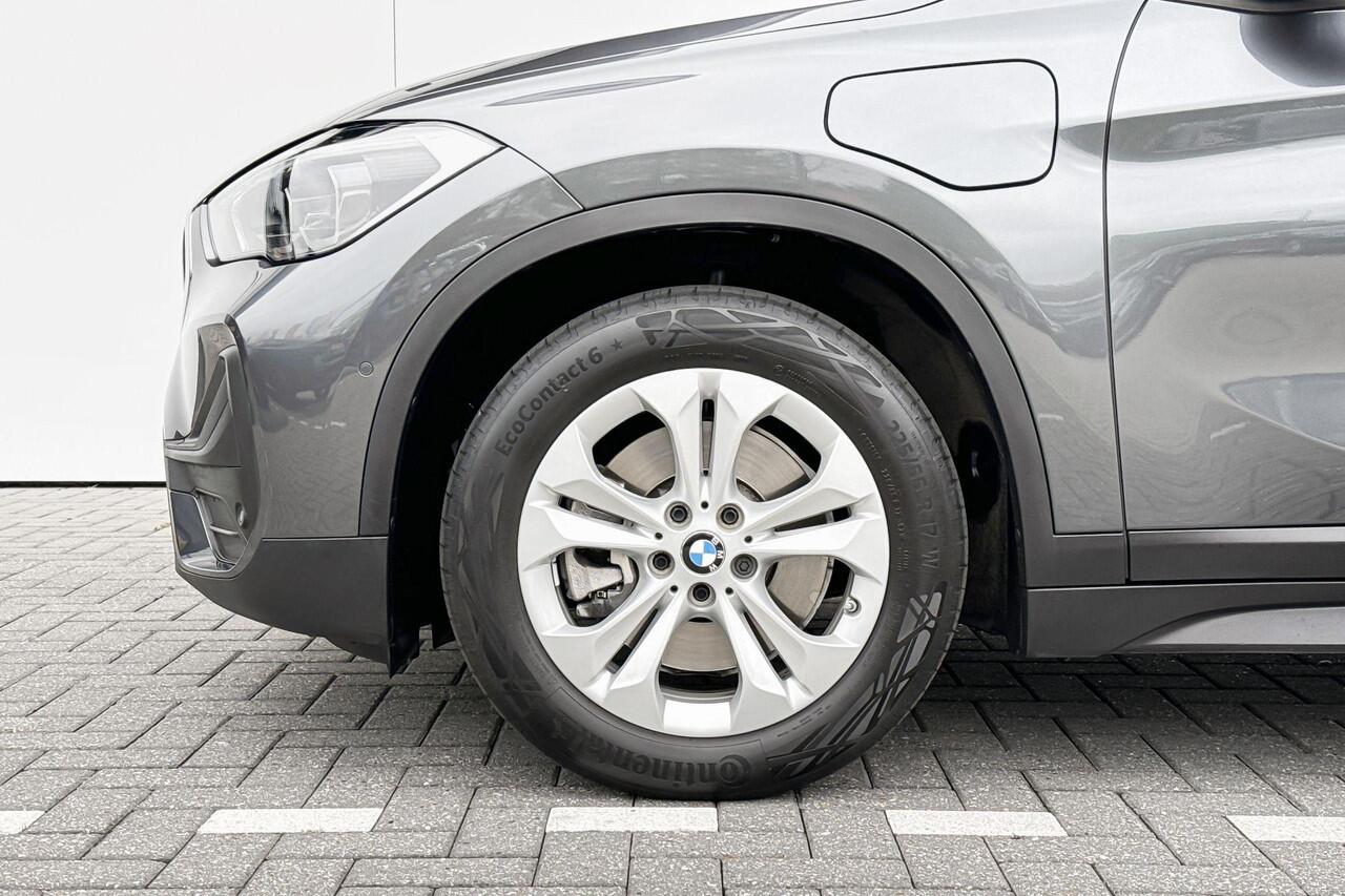 BMW X1 xDrive25e Head Up | Leder | Navigatie Plus | Selections