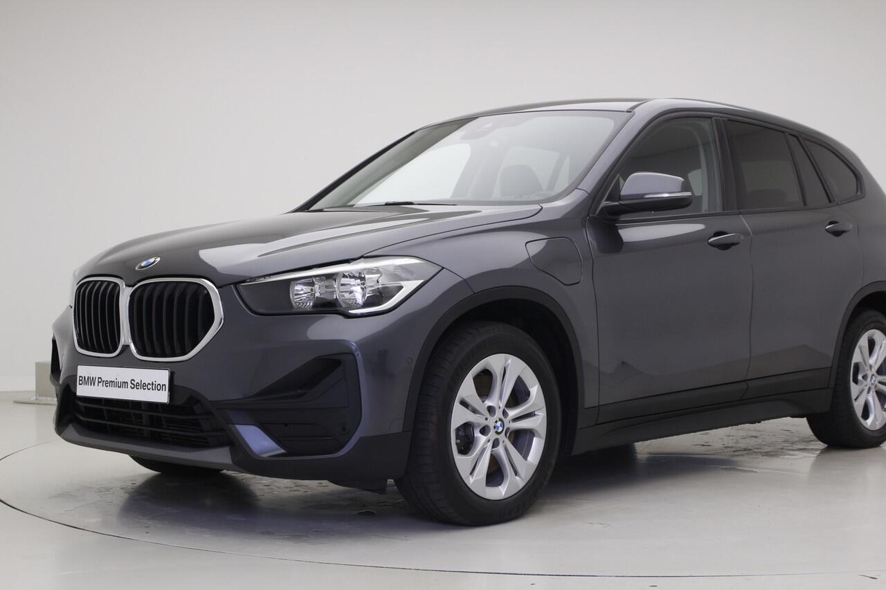 BMW X1 xDrive25e | Active Cruise Controle | 2 jaar BMW Garantie | Camera | Harman Kardon | Stoelverwarming | Head-Up |