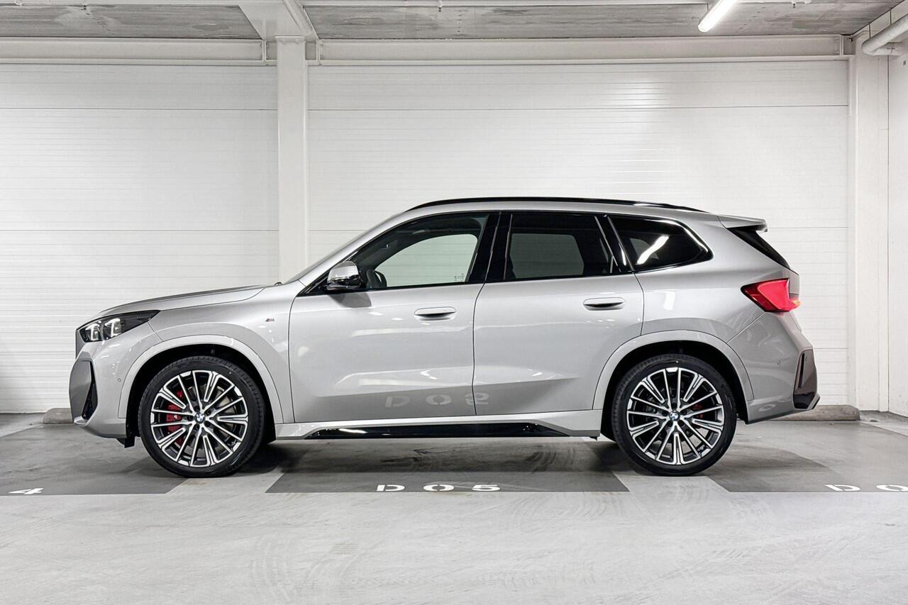 BMW X1 sDrive20i | M-Sport Pro | Travel Pack | Innovation Pack | Comfort Pack | Driving Assistant Plus | Harman/Kardon | Panoramadak | Comfort Access | Trekhaak | Selections