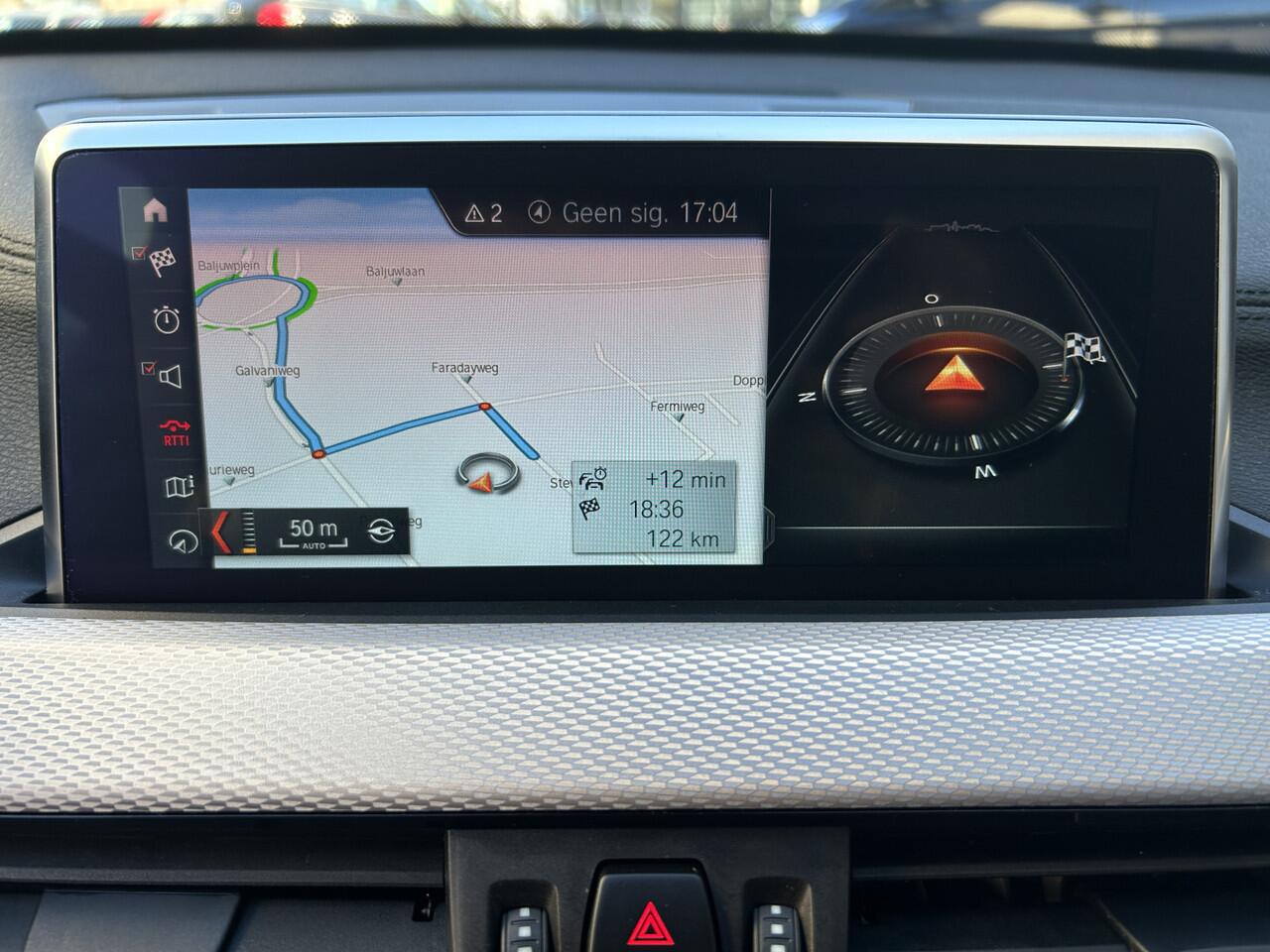 BMW X1 sDrive18i High Executive Edition | M Sport | Getint Glas | Navigatiesysteem Full Map |