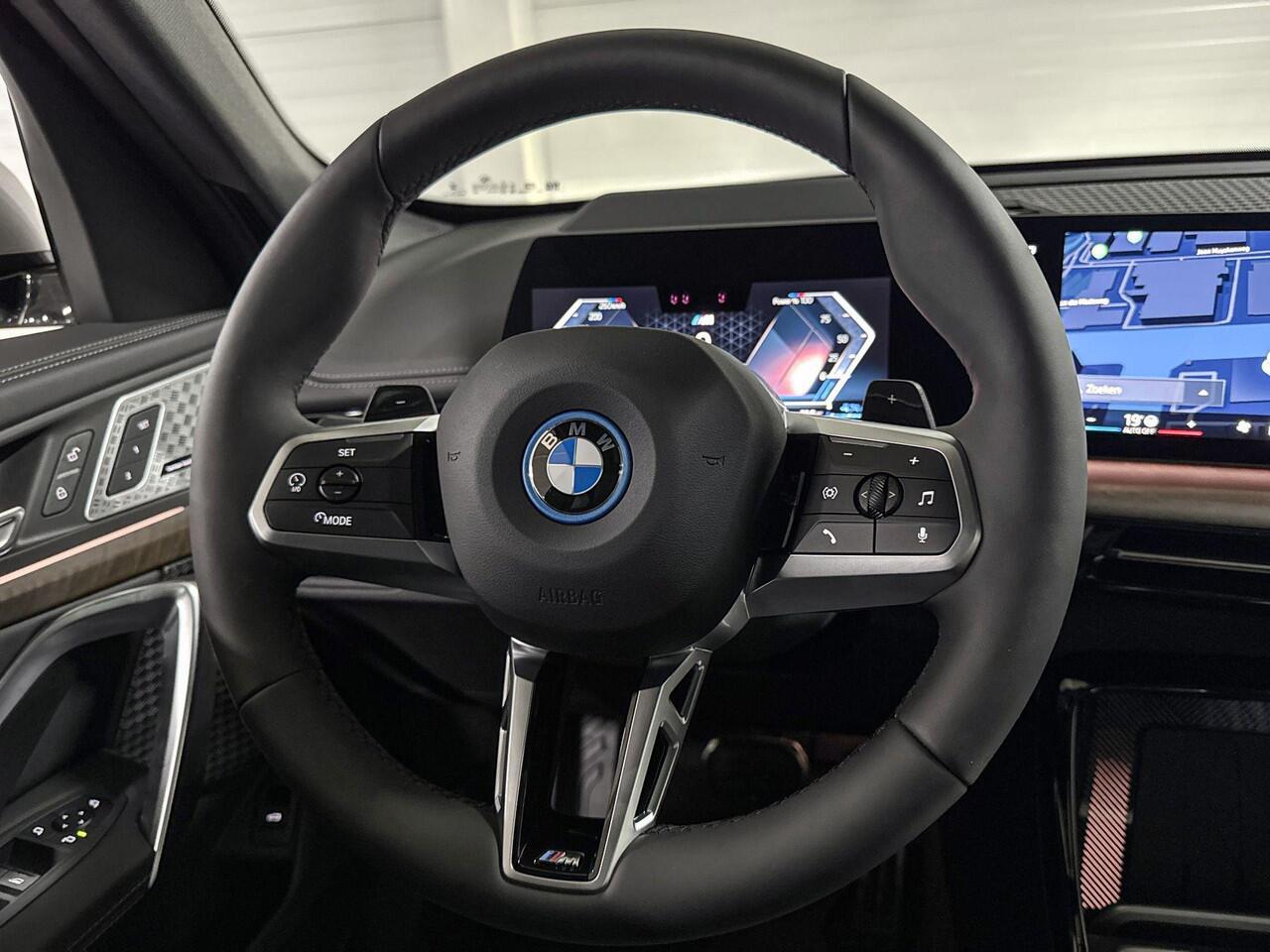 BMW X1 xDrive30e | M-Sport Pro | Travel Pack | Innovation Pack | Comfort Pack | Driving Assistant Professional | Harman/kardon | Panoramadak | Comfort Access | Trekhaak | Selections